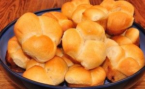 Best Way to Reheat Dinner Rolls