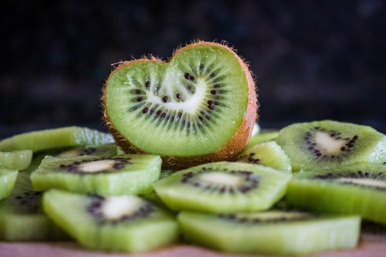 how can i ripen kiwi quickly