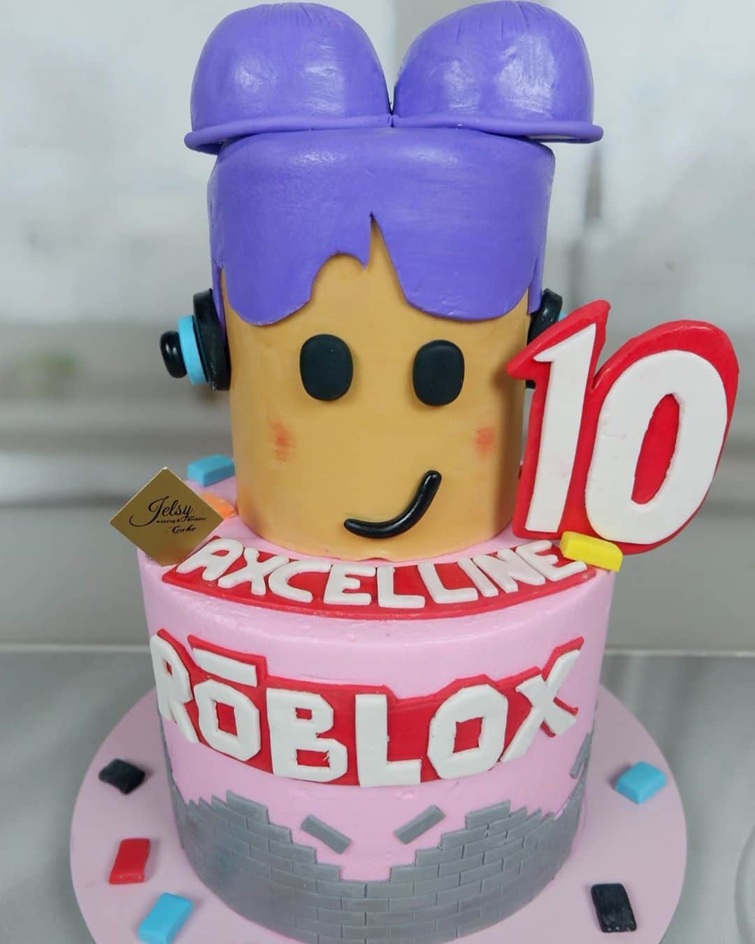 27 Best Roblox Cake Ideas for Boys & Girls (These Are Pretty Cool)