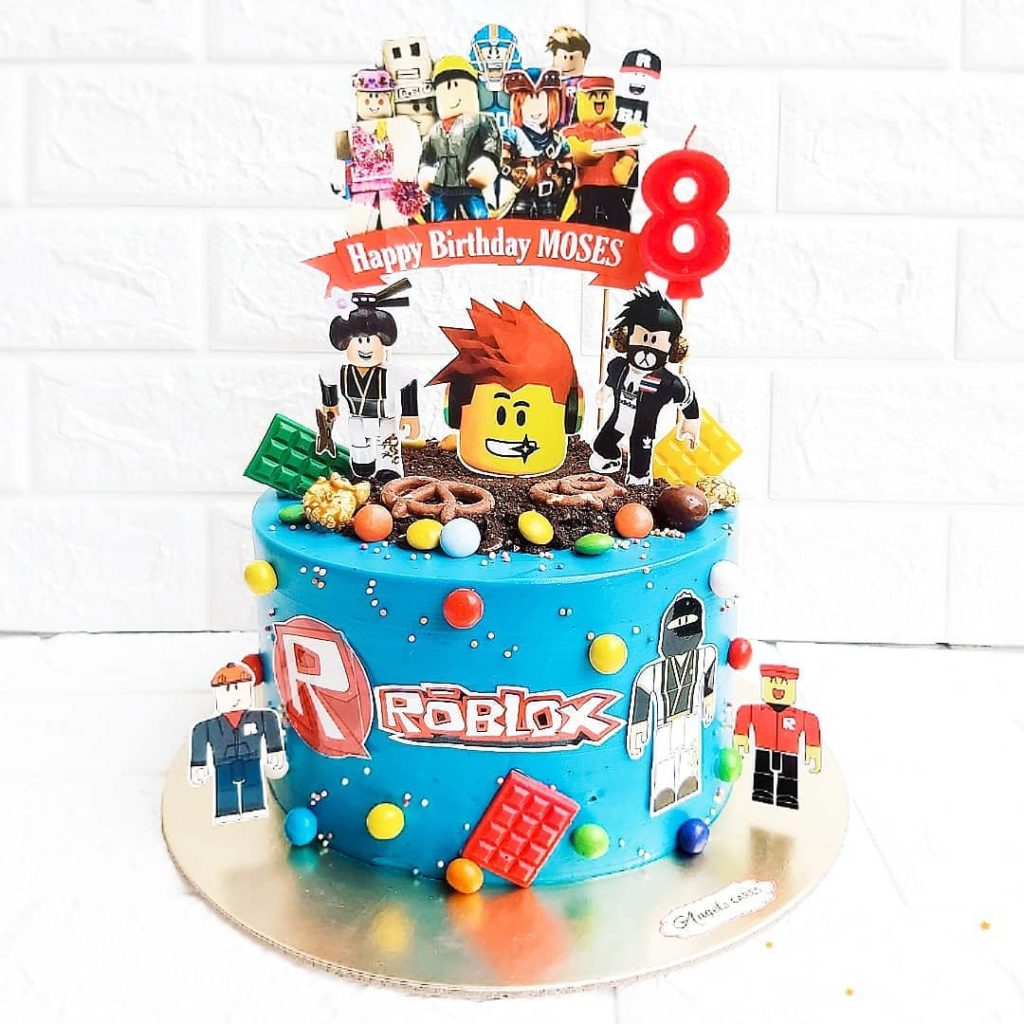 Roblox Theme Cake For Boys