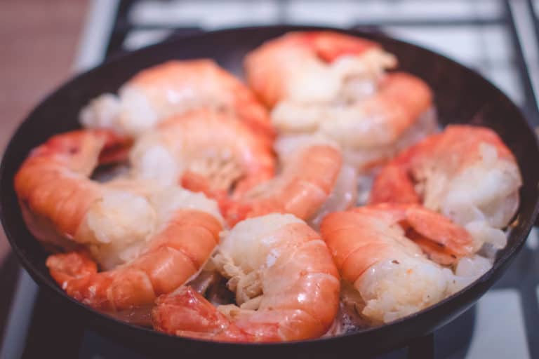 How To Thaw Defrost Frozen Shrimp Quickly And Safely