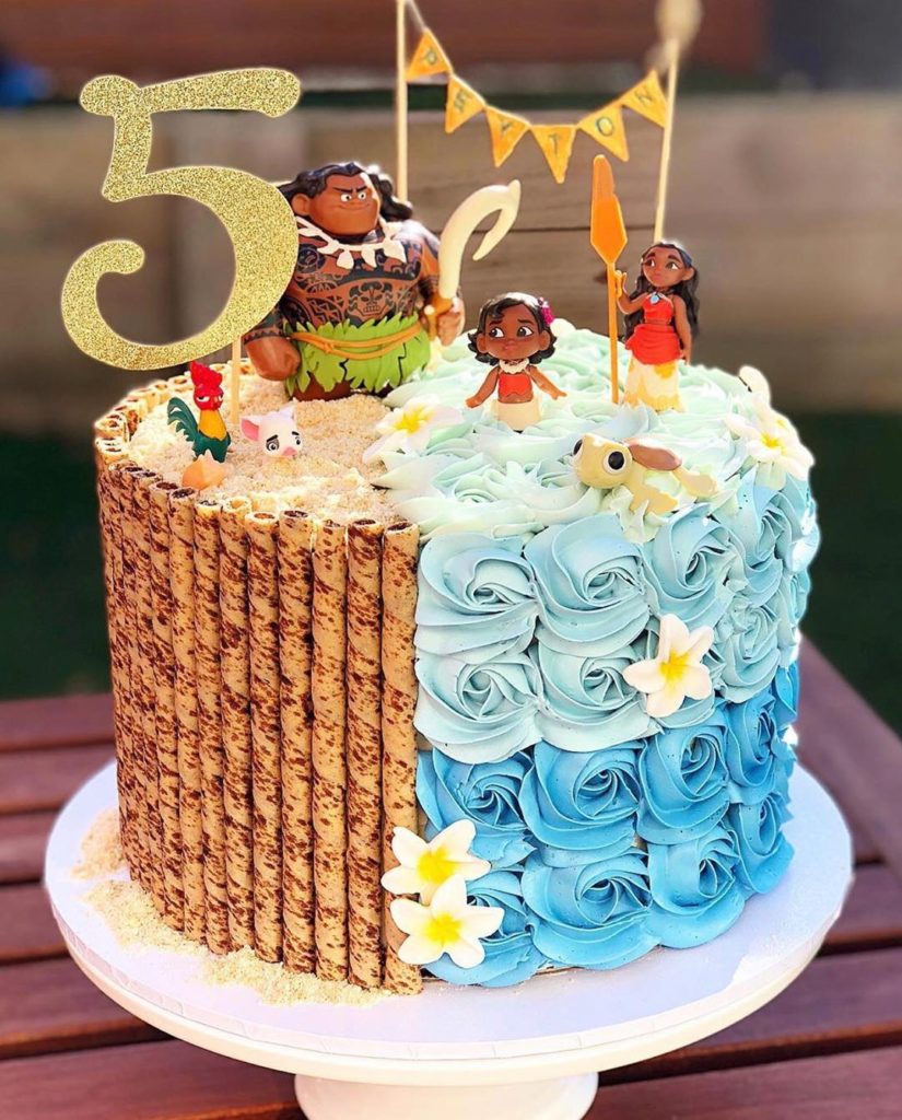 15 Beautiful Moana Birthday Cake Ideas (This is a Must for the Party)