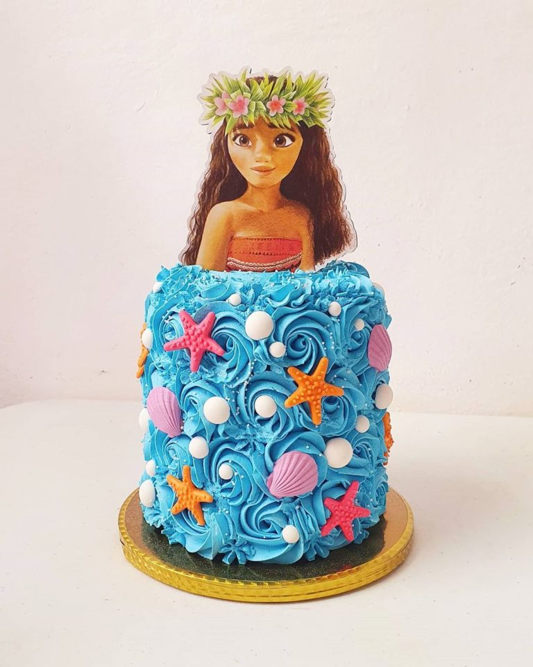 15 Beautiful Moana Birthday Cake Ideas (This is a Must for the Party)