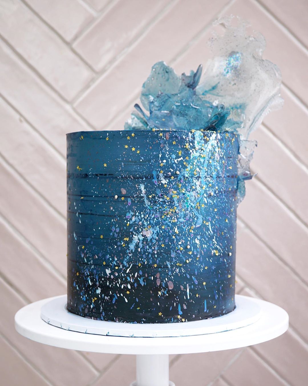 15 Amazing Space Themed Birthday Cake Ideas (Out Of This World)