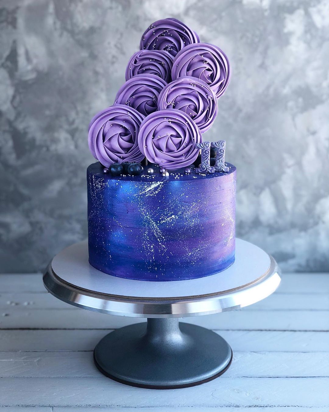 15 Amazing Space Themed Birthday Cake Ideas (Out Of This World)