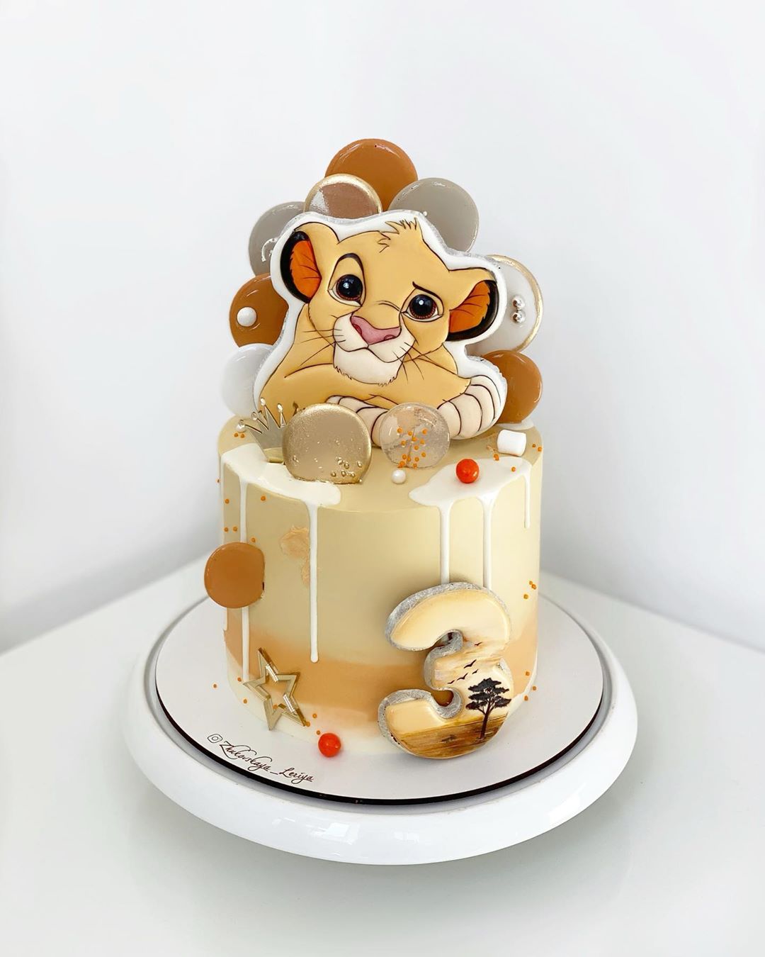 15 Amazing Lion King Cake Ideas & Designs