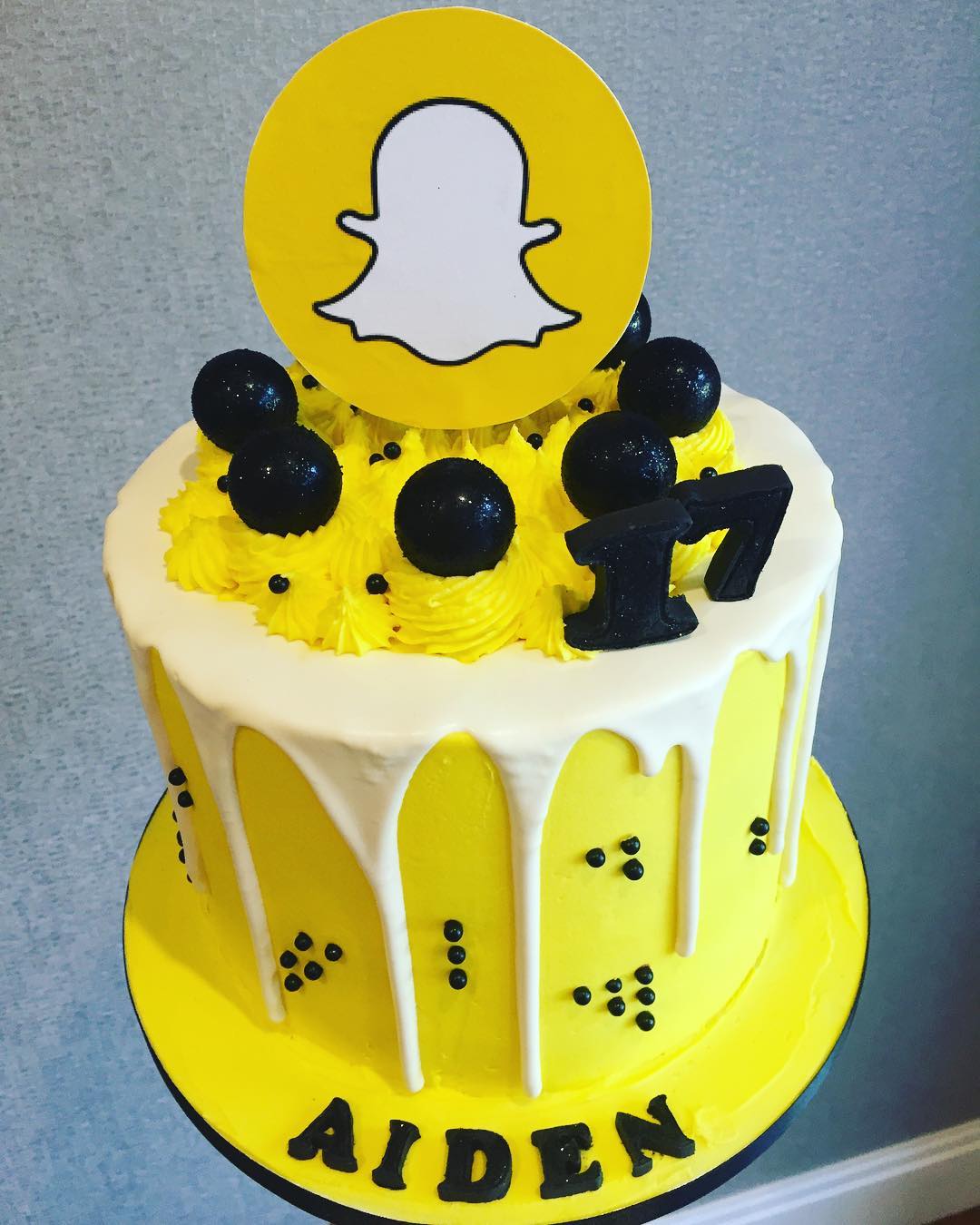 15 Snapchat Birthday Cake Ideas That Are Simply Amazing