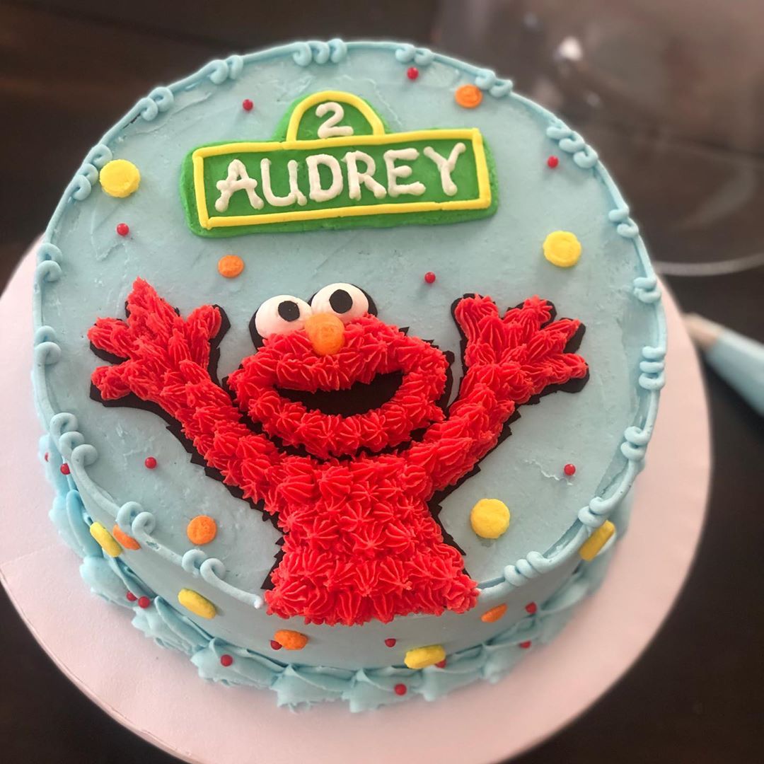 15 Really Cute Elmo Cake Ideas & Designs Perfect for Boys & Girls