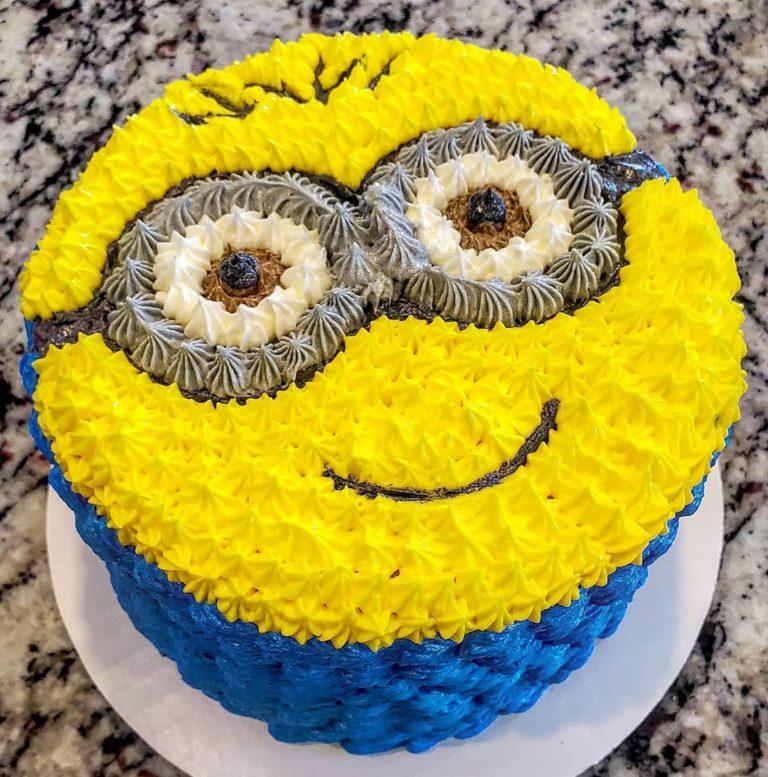 15 Super-Cool Minion Cake Ideas | The Bestest Ever!