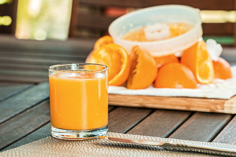 does-orange-juice-have-caffeine-in-it